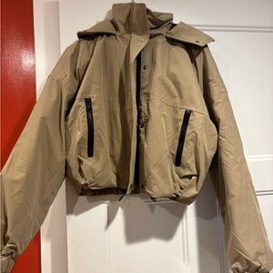 Women’s Tan Jacket